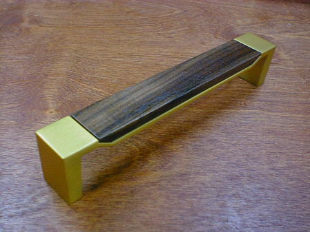 CH-10wngb brushed golden brass fuse metal walnut pull (sm)