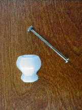 ch5152 pearl white glass medium knob w/nickel bolt