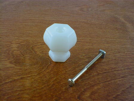pearl white glass large knob w/nickel bolt ch5153