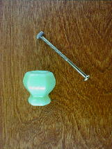 ch-5172 milky green glass medium knob w/nickel bolt