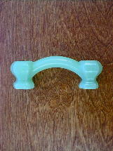 ch5175 milky green glass bridge handle w/nickel bolts