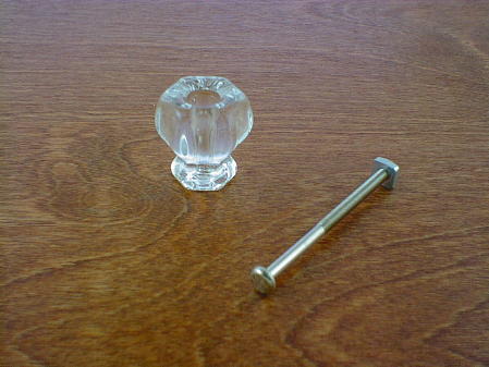 clear glass medium knob w/nickel bolt ch5202