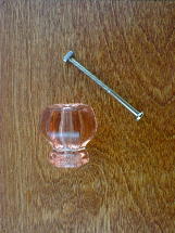 ch5283 depression pink glass large knob w/nickel bolt