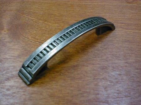 black nickel vibed traditional curved sydney handle (sm) ch-4552bnv Craftsmanhardware.com